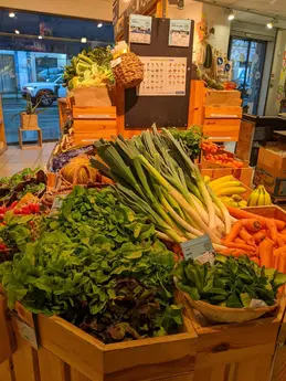 261-biocoop-lyon-valmy-magasin-bio-poireau-fruit-legume.webp