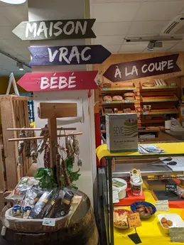 261-biocoop-lyon-valmy-magasin-bio-signaletique.webp